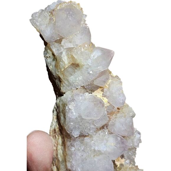 Light pinkish purple spirit quartz or cactus quartz - Picture 6 of 6